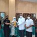 Peserta Vaksin Lansia di Kota Tangerang Selatan Dapat Minyak Goreng
