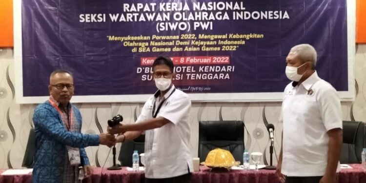 ketua komite olimpiade siap duduk bersama siwo untuk bekerjasama