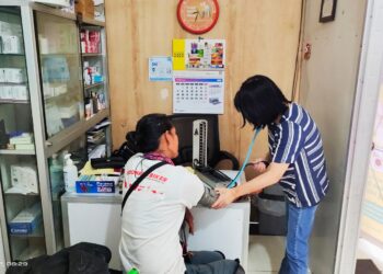 tim jkw-pwi periksa kesehatan di ruteng ntt