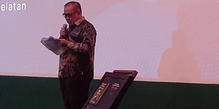 Ketua DPD Partai NasDem Tangsel H. Moh. Saleh Asnawi Luncurkan Buku Biografi “Jalan Lurus”