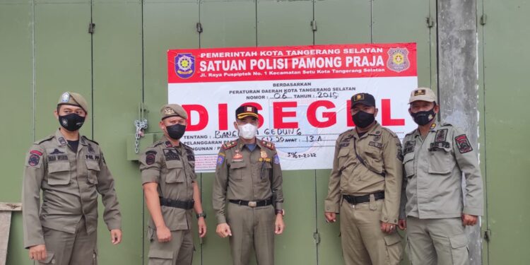 Diduga Tak Miliki Ijin Bangunan, Ruko di Pamulang Tangsel Disegel Pol PP