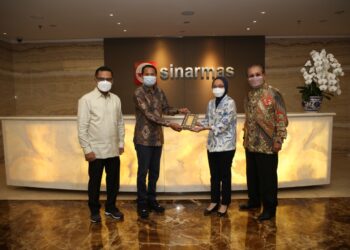 Sambut Ramadan 1443 H, Eka Hospital Wakafkan Alquran