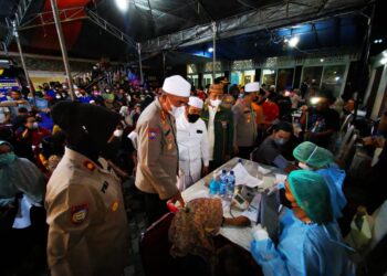 Antusias Masyarakat Sangat Tinggi, Gerai Vaksin di Masjid Jami Halimatul Huda Di Serbu Warga