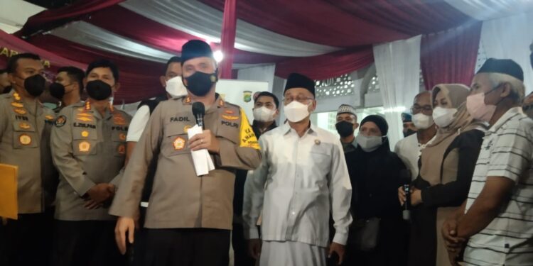 Kapolda Metro Jaya : Tidak Perlu Repot Cari Vaksin, Keluar Masjid Langsung Suntik