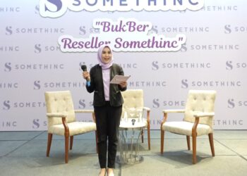 Senang Tampil, Mels Mantap Jadi MC