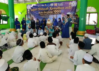 Erna Santoso dan Heni Suhaeni Bersama Yapena Gelar Safari Hidayah Ramadan di Enam Titik