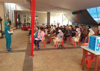 Gerai Vaksin Mobile di Gereja Katolik Santo Laurensius Disambut Antusias Warga