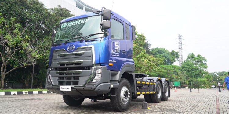 Astra UD Trucks HadirkanQuester Euro 5 Berbahan Bakar BioSolar