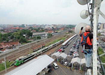 Penumpang KRL Yogyakarta – Solo Makin RamaiXL Axiata Tingkatkan Kualitas Jaringan di Sepanjang Jalur 