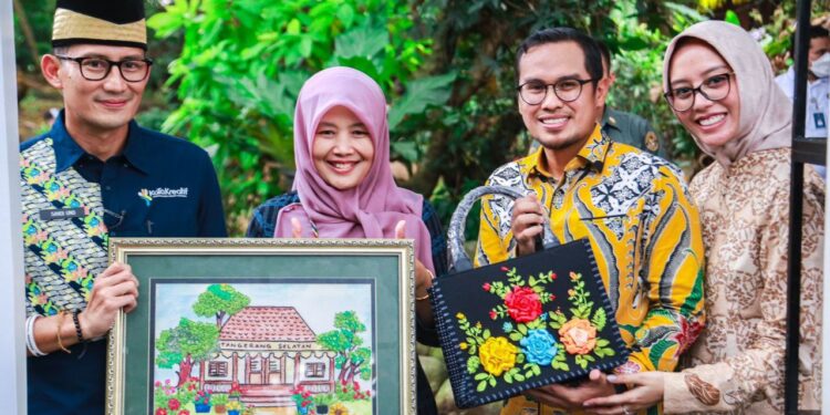 Sandiaga Uno Apresiasi UKM Kriya Tangsel