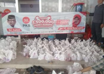 Semangat Tumbuhkan Solidaritas dan Kasih Sayang di Masyarakat, Anis Tebar Hewan Qurban di Jakarta Timur
