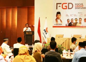 Pj Gubernur Banten Ajak Kaum Remaja Berfikir Global dan Melek Teknologi