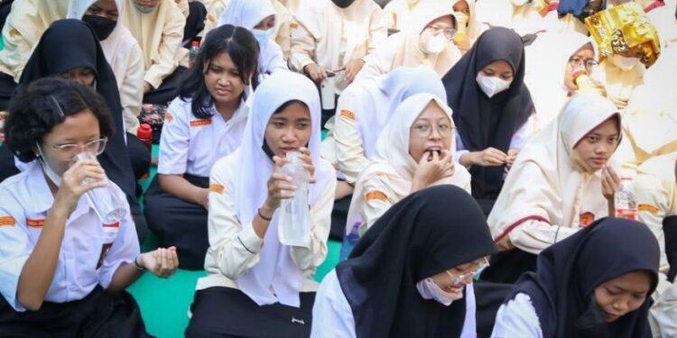 Sepuluh Ribu Remaja Putri di Tangsel Ikut Gerakan Minum Tablet Tambah Darah