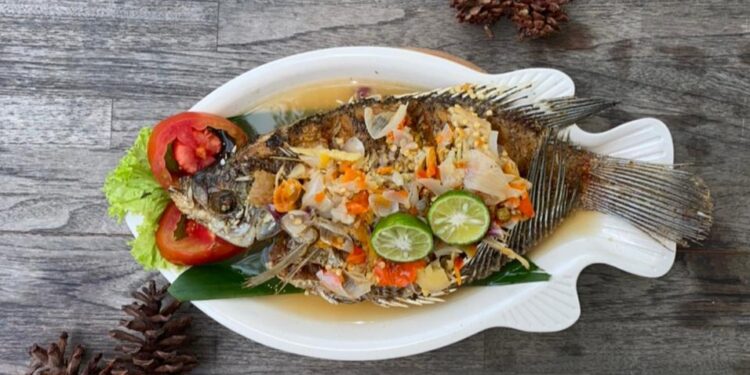 Resto Alam Pasundan Tangerang, Sajikan Menu Lezat dengan Nuansa Alam Pedesaan