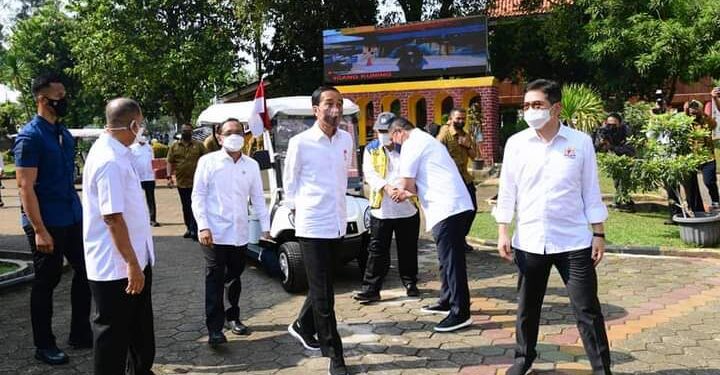 Presiden Jokowi: Manfaatkan Peluang dalam Kesulitan