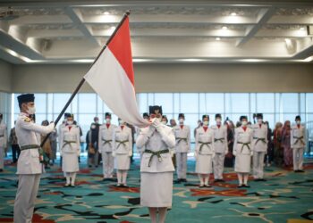 Wali Kota Tangsel Kukuhkan 50 Anggota Paskibraka