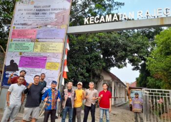 Sosialisasikan Reuni Akbar Alumni SMAN 2 Kabupaten Tangerang, Panitia Pasang Baleho Besar di 5 Lokasi