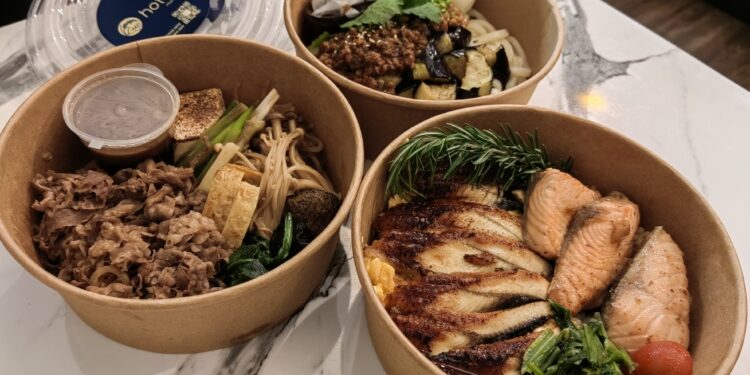 Restoran Terkecil “Hotaru Deli” Tawarkan Bento Premium Porsi Jumbo
