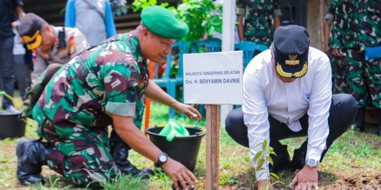 Gelar Baksos dan Penanaman 1.000 Pohon, Benyamin Apresiasi Yon Arhanud 1/Purwa Bajra Cakti