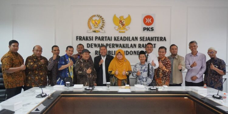 Aleg PKS Terima Aspirasi Pegiat Koperasi Terkait RUU PPSK