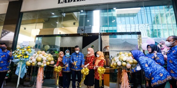 Bangun Semangat Kewirausahaan, Sekda Bambang Resmikan Ladies Mart dan Galeri