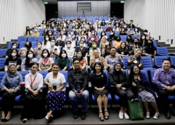 Kuliah Tamu FIKOM UMN Bahas Media Relations di Pemerintahan dan Media Monitoring