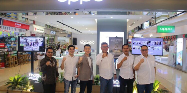OPPO Persiapkan 8 Toko Baru di Indonesia