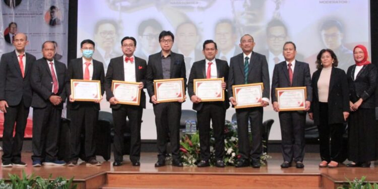 Gelar Pelantikan Pengurus, Peradin Sampaikan Catatan Hukum Akhir Tahun 2022