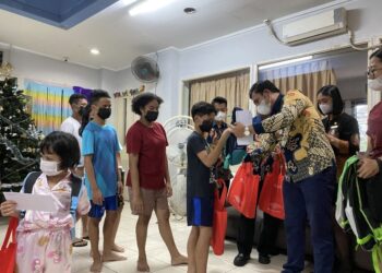 Swiss-Belhotel Serpong Berbagi Kasih di Momen Natal dan Tahun Baru