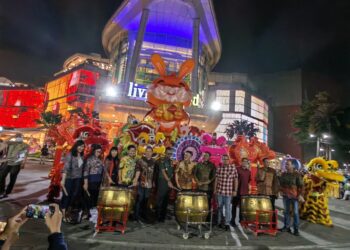 Living World Hadirkan Deretan Lampion Terbesar Se-Indonesia