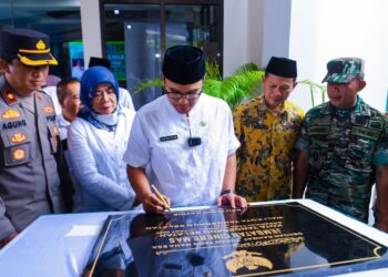 Pilar Resmikan Jembatan Cinere Mas dan Kantor Kecamatan Ciputat Timur