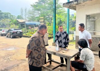 Banyak Dikeluhkan Warga, Pilar Pimpin Sidak Parkir Liar di Taman Kota 2