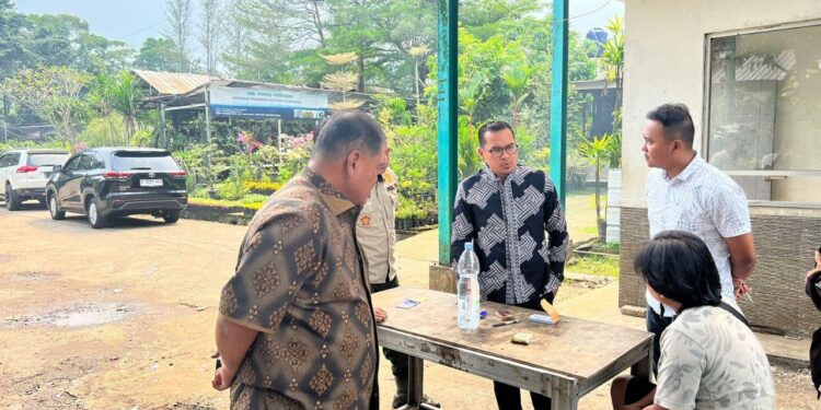 Banyak Dikeluhkan Warga, Pilar Pimpin Sidak Parkir Liar di Taman Kota 2