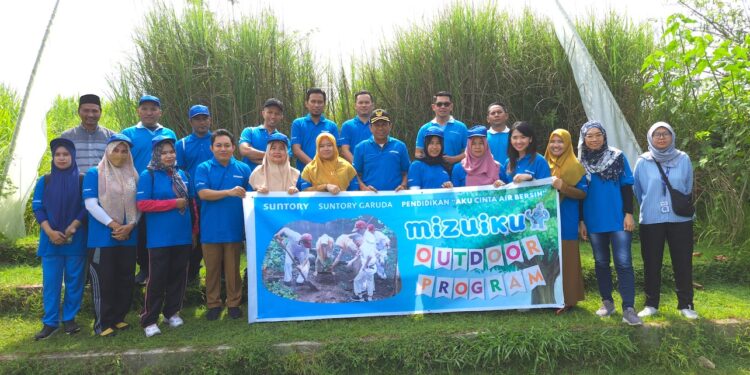 Peringati Hari Keanekaragaman Hayati Sedunia, Suntory Garuda Beverage (SGB)Gelar Mizuiku Outdoor Class di Gowa untuk Perkuat Edukasi Pelestarian Air danLingkungan Sejak Usia Dini