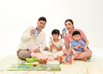 Ngemil Sehat Hanya dengan Cimory Yogurt Squeeze