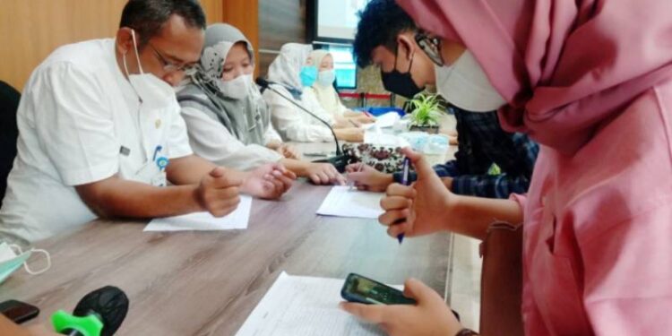Sejak 2021, Tercatat 564 Mahasiswa Menerima Bansos Biaya Kuliah dari Pemkot Tangerang