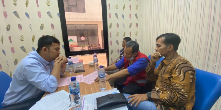 Kejari Tangsel Terima Tersangka Kasus Penggelapan Uang Yayasan Pembangunan Jaya