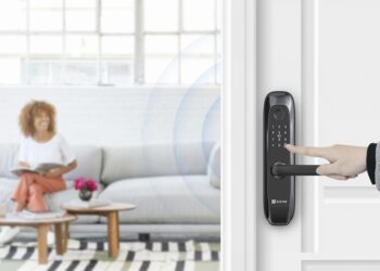 Tingkatkan Keamanan Secara Maksimal Hunian Anda dengan Integrasi Smart Lock EZVIZ L2S & Kamera Wi-Fi Outdoor EZVIZ H8c