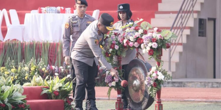Sambut Hari Bhayangkara ke-77, Irjen Karyoto Pimpin Upacara Pembukaan Bulan Bakti Presisi Polda Metro Jaya