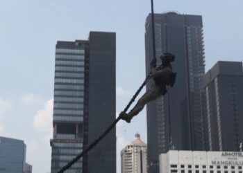 Dansat Brimob Polda Metro Jaya Pantau Latihan Mobilitas Udara