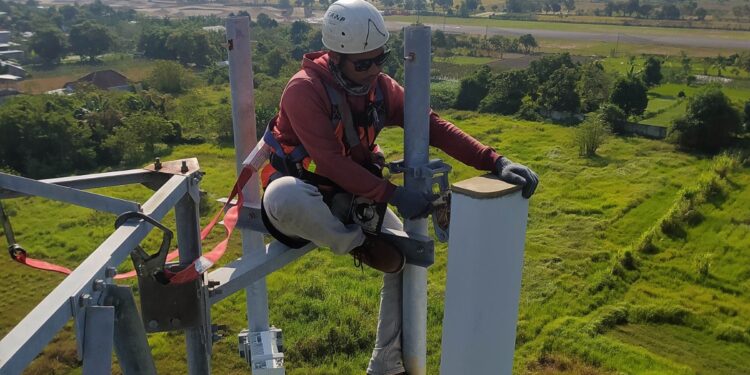 Ada Dua Balap Motocross Dunia di NTBXL Axiata Perkuat Jaringan di Sumbawa dan Lombok