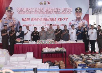 Sambut HUT Bhayangkara Ke-77, Polda Metro Musnahkan Barang Bukti Narkoba