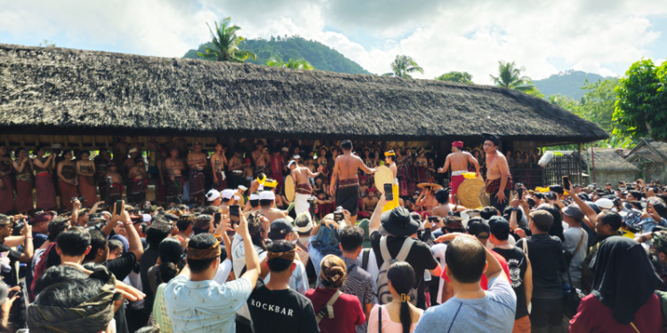 Bongkar Rahasia Trik Fotografi dengan Galaxy S23 Ultra untuk Bikin Foto Wisata Budaya Jadi Lebih Epic