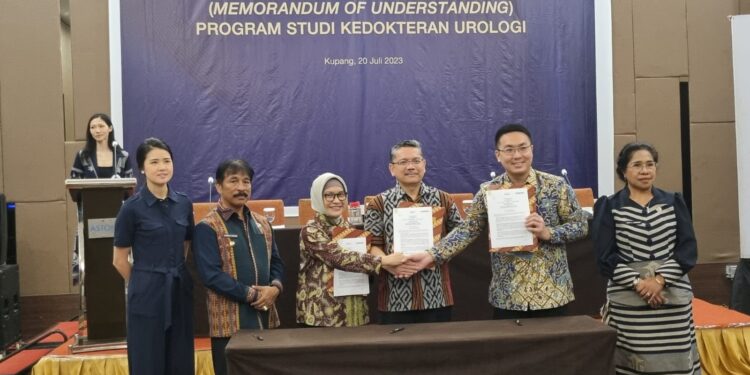 FKUI Jalin Kerjasama dengan RS Siloam Kupang, Majukan Pendidikan Kedokteran Urologi