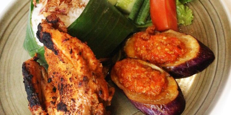 Icip-Icip Menu Autentik Hotel Santika Premiere Bintaro