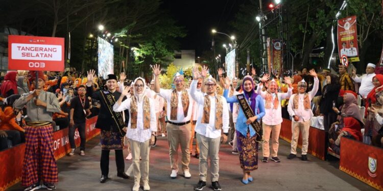 Di Karnaval Budaya Apeksi, Pilar Kenalkan Batik Khas Tangsel