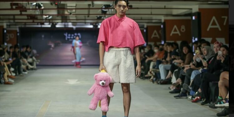 ESMOD Jakarta Meriahkan JF3 2023 di SMS