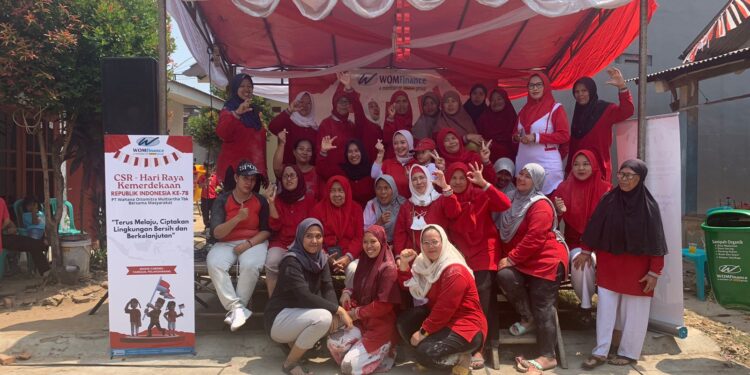 WOM Finance Kacab Ciputat Donasikan Tempat Sampah di 10 Titik