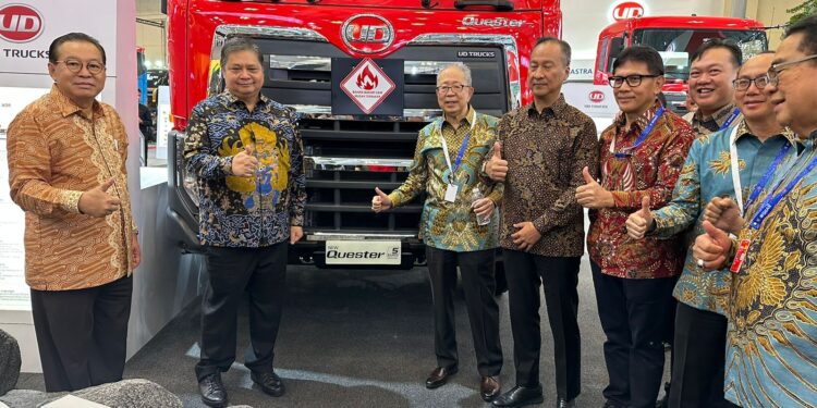 UD Trucks Merayakan 10 Tahun Quester: Satu Dekade Kemajuandalam Industri Kendaraan Komersial