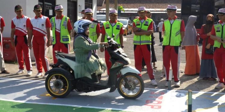 Kata Masyarakat soal Lintasan Baru Ujian Praktik Pembuatan SIM C: Lebih Mudah